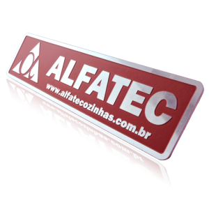 Etiqueta em alumínio diamantado