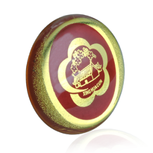 Emblema em metal resinado